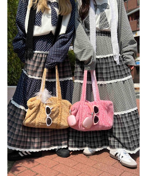 WC（ダブル シー）の「《秋冬新作★》モコモコレオパードバッグ（ショルダーバッグ・レディース・ブラウン/ピンク・FREE）」の7枚目の写真