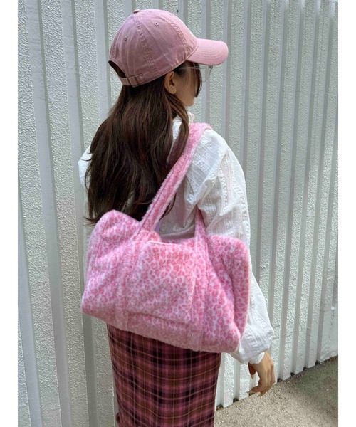 WC（ダブル シー）の「《秋冬新作★》モコモコレオパードバッグ（ショルダーバッグ・レディース・ブラウン/ピンク・FREE）」の19枚目の写真