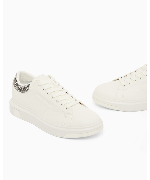 ARMANI EXCHANGE(アルマーニエクスチェンジ)の「【A|X アルマーニ エクスチェンジ】<オンライン限定>オールオーバーロゴプリント レースアップスニーカー(スニーカー・メンズ・ホワイト/オフホワイト・7/9.5/9/6.5/8/7.5/6/5.5/8.5/5)」の7枚目の写真