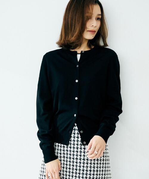 UNTITLED(アンタイトル)の「【洗える/アンサンブル可/ウール100%】ウールクルーカーディガン(カーディガン/ボレロ・レディース・ライトグレー/レッド系1/ブラック/ナチュラル/オフホワイト/ブルー系その他・48/44/04/03/02/01/00)」の20枚目の写真