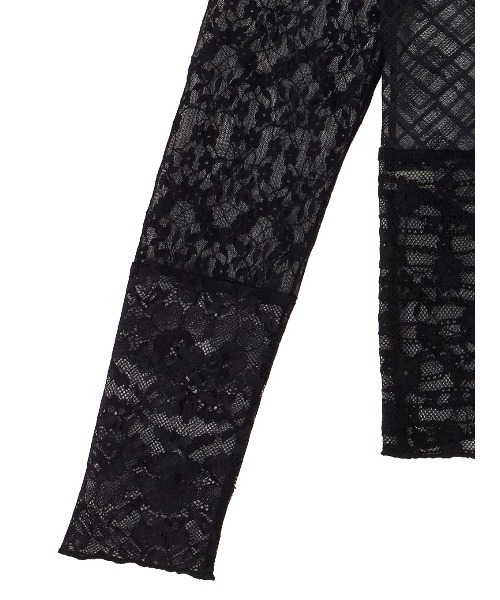 Ameri(アメリ)の「LACE PATCHWORK ASYMMETRY TOP(その他トップス・レディース・オフホワイト/ブラック・FREE)」の3枚目の写真