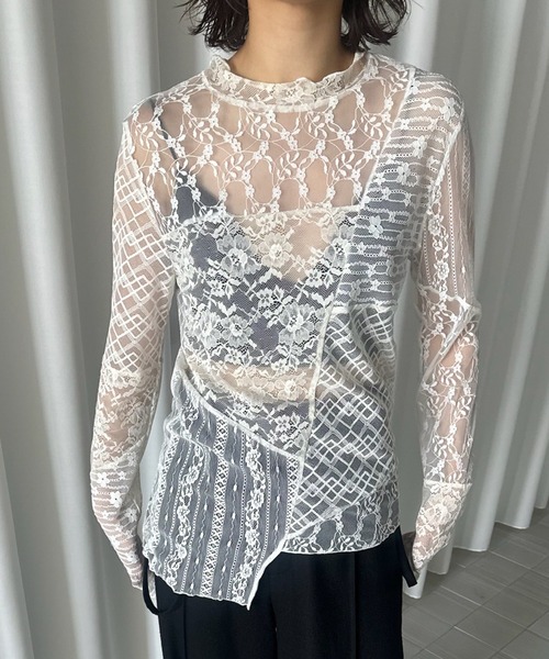 Ameri(アメリ)の「LACE PATCHWORK ASYMMETRY TOP(その他トップス・レディース・オフホワイト/ブラック・FREE)」の17枚目の写真