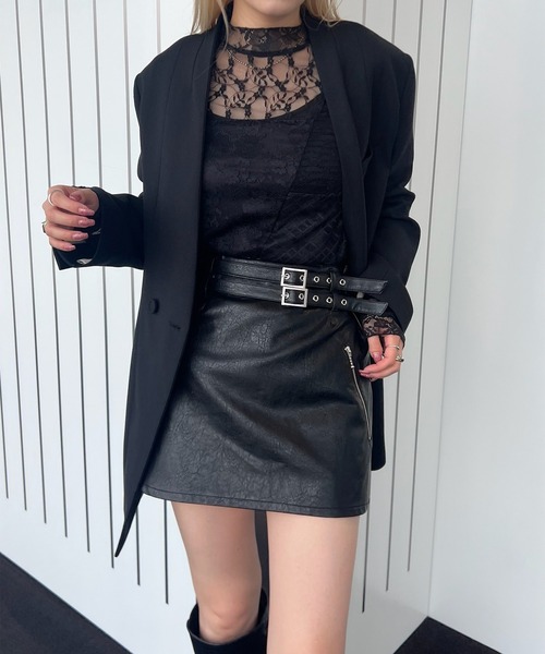 Ameri(アメリ)の「LACE PATCHWORK ASYMMETRY TOP(その他トップス・レディース・オフホワイト/ブラック・FREE)」の12枚目の写真