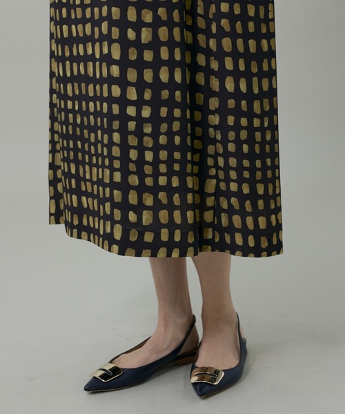 INED（イネド）の「デフォルメチェックボウタイワンピース（ワンピース・レディース・ブラック・9号/7号）」の3枚目の写真