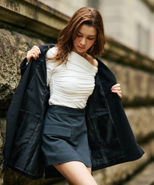 KINO THE KEI(キノザケイ)の「2WAY オフショル プルオーバー KINO THE KEI(Tシャツ/カットソー・レディース・ブラック/モカ/ホワイト・フリー)」の8枚目の写真