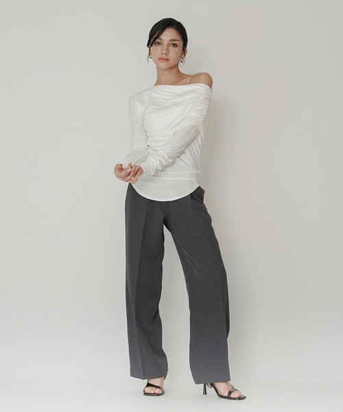 KINO THE KEI(キノザケイ)の「2WAY オフショル プルオーバー KINO THE KEI(Tシャツ/カットソー・レディース・ブラック/モカ/ホワイト・フリー)」の13枚目の写真