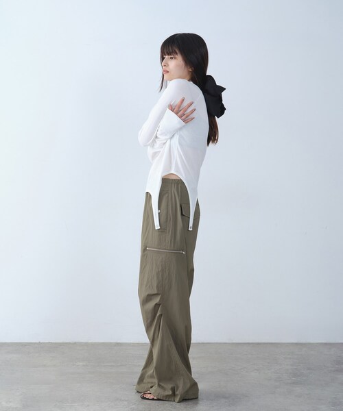 CODE A(コードエー)の「easy flip tee(Tシャツ/カットソー・レディース・ブラウン系その他/グレー/ホワイト・00)」の14枚目の写真