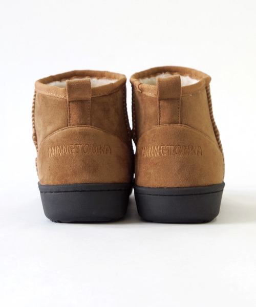 Minnetonka(ミネトンカ)の「【MINNETONKA/ミネトンカ】 アンクルスリッパブーツ ANKLE SLIPPER BOOTS(ブーツ・レディース・ブラウン/グレー/ブラック・S/M/L/XL)」の15枚目の写真