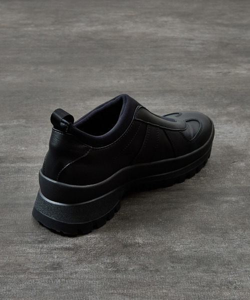 PADRONE(パドローネ)の「PADRONE パドローネ / GERMAN TRAINER SLIP-ON with 884C Vibram ビブラムソールスリッポンレザージャーマントレーナー 牛革 日本製 / PU8840-2009(スニーカー・メンズ・ブラック・43/42/41/40)」の11枚目の写真
