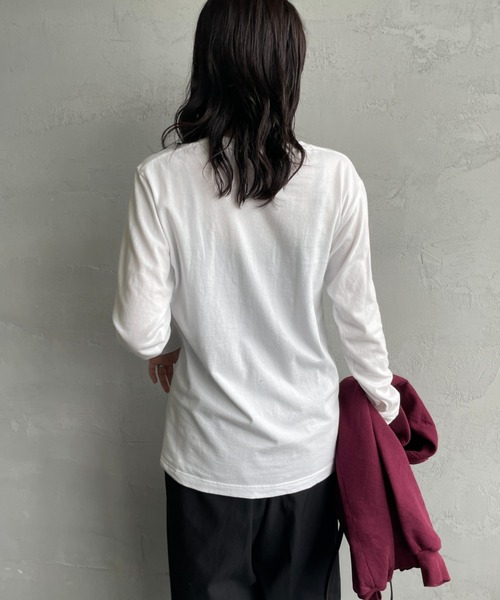 HANES（ヘインズ）の「[HANES/ヘインズ] 2P ジャパンフィット ロングスリーブパックTシャツ（アソート）（Tシャツ/カットソー・レディース・ホワイト×ブラック・M/L/XL）」の10枚目の写真