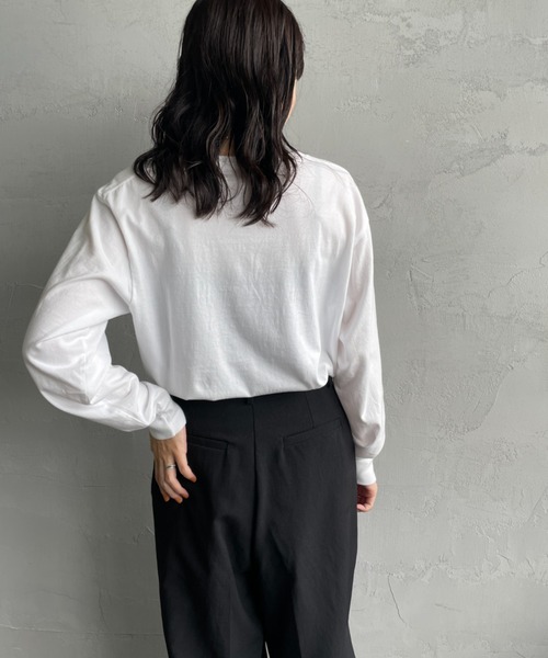 HANES（ヘインズ）の「[HANES/ヘインズ] 2P ジャパンフィット ロングスリーブパックTシャツ（アソート）（Tシャツ/カットソー・レディース・ホワイト×ブラック・M/L/XL）」の14枚目の写真