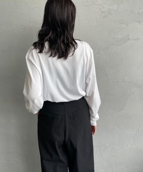 HANES（ヘインズ）の「[HANES/ヘインズ] 2P ジャパンフィット ロングスリーブパックTシャツ（アソート）（Tシャツ/カットソー・レディース・ホワイト×ブラック・M/L/XL）」の19枚目の写真
