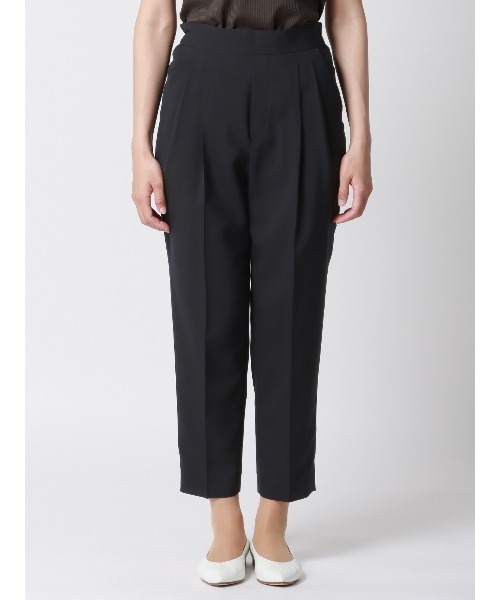 SUIT SQUARE(スーツスクエア)の「タックテーパードパンツ ウォッシャブル ストレッチ 撥水 UVカット 防シワ(スーツパンツ・レディース・ブラウン系/ネイビー系・36(7号)/38(9号)/40(11号))」の9枚目の写真