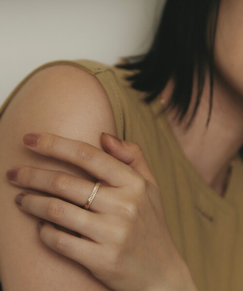 COCOSHNIC K10ダイヤモンド Zライン リング K10ダイヤモンド Zライン