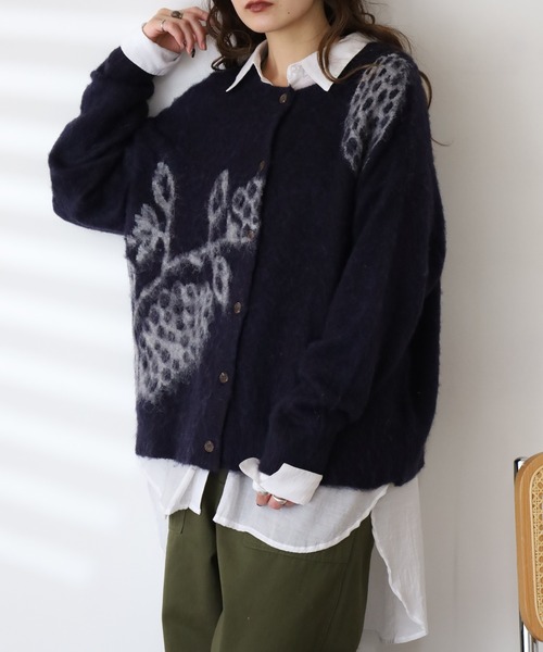 BARNDOOR(バーンドア)の「木の実 ジャカード カーデ(カーディガン/ボレロ・レディース・ブラウン/グレー/ネイビー/アイボリー・FREE)」の4枚目の写真