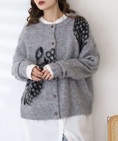 BARNDOOR(バーンドア)の「木の実 ジャカード カーデ(カーディガン/ボレロ・レディース・ブラウン/グレー/ネイビー/アイボリー・FREE)」の2枚目の写真