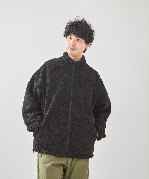 VIBGYOR（ヴィブジョー）の「ナイロンボアリバーシブルブルゾン(CN)（ブルゾン・メンズ・グレー/ブラック・LARGE/MEDIUM）」の2枚目の写真