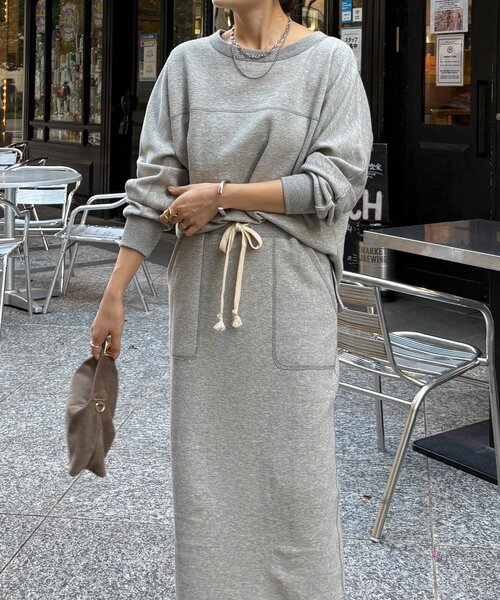 DouDou（ドゥドゥ）の「【インフルエンサーOKOCHI企画】裏毛ナンバリングプルオーバー（スウェット・レディース・ブラウン/グレー・FREE）」の7枚目の写真