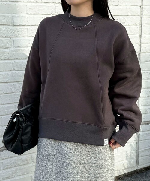 fredy emue（フレディエミュ）の「両面起毛モックネックスウェットプルオーバー（スウェット・レディース・ライトグレー/アイボリー/ライトブルー/チャコールグレー・38）」の9枚目の写真