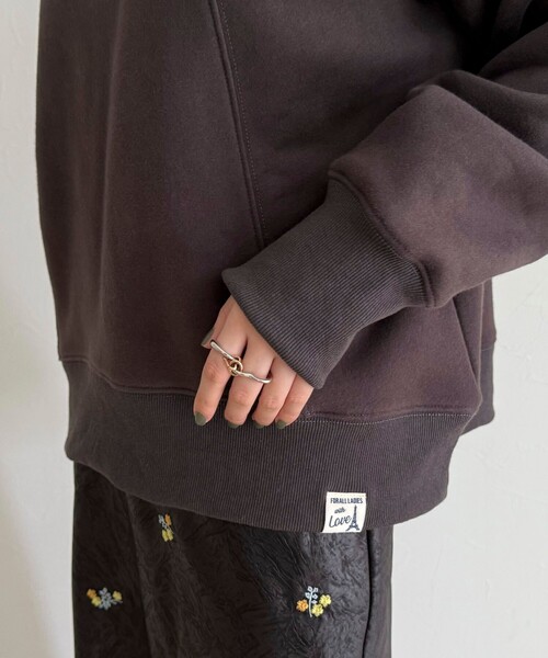 fredy emue（フレディエミュ）の「両面起毛モックネックスウェットプルオーバー（スウェット・レディース・ライトグレー/アイボリー/ライトブルー/チャコールグレー・38）」の21枚目の写真