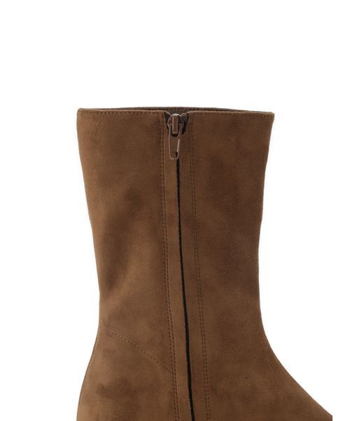 Mila Owen（ミラオーウェン）の「キトゥンヒールショートブーツ（ブーツ・レディース・ダークブラウン/ベージュ/ブラック・36/37/38）」の11枚目の写真