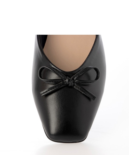 Fin（フィン）の「スクエアトゥVカットバレエシューズ【低反発スポンジ入り】（バレエシューズ・レディース・レッド/シルバー/グレー/ブラック・24.5cm/24cm/23.5cm/23cm/22.5cm）」の9枚目の写真