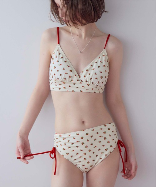 SEA DRESS(シードレス)の「Vネックシンプルデザインビキニ/水着(水着・レディース・ブラック系その他/ブラック/ライトブルー/アイボリー/ブラウン・L/M/S)」の2枚目の写真