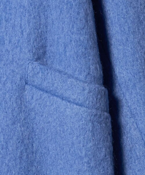 UNITED ARROWS（ユナイテッドアローズ）の「シャギー ビッグ テーラード コート（チェスターコート・レディース・オフホワイト/コバルトブルー・34/38/36）」の4枚目の写真