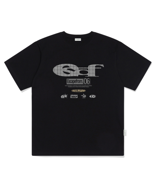 ESCAPEFROM(エスケープフロム)の「グレー チェック ESCF ロゴ コラージュ プリント オーバーサイズ 半袖Tシャツ ブラック(Tシャツ/カットソー・レディース・その他・SMALL/MEDIUM/LARGE)」の2枚目の写真