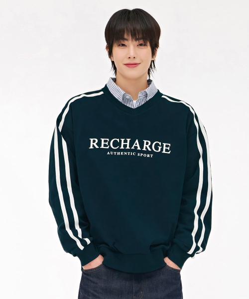 CHASECULT(チェイスカルト)の「男性テープ配色VネックスウェットTシャツ-グリーン(スウェット・メンズ・ダークグリーン・100/95/105)」の1枚目の写真