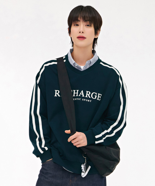 CHASECULT(チェイスカルト)の「男性テープ配色VネックスウェットTシャツ-グリーン(スウェット・メンズ・ダークグリーン・100/95/105)」の3枚目の写真