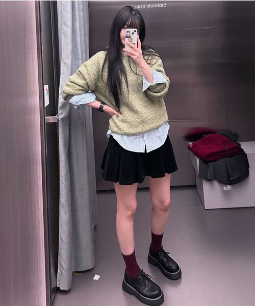 MUSINSA STANDARD WOMAN（ムシンサスタンダードウーマン）の「ウィメンズ コーデュロイ プリーツ ミニスカート [ブラック]（スカート・レディース・その他・SMALL/MEDIUM/LARGE/X-SMALL）」の7枚目の写真