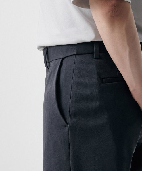 MUSINSA STANDARD（ムシンサスタンダード）の「リラックステーパードヒドゥンバンディングクロップスラックス[アイアングレー]（スラックス・メンズ・その他・40/42/32/30/31/26/27/28/29/38）」の5枚目の写真