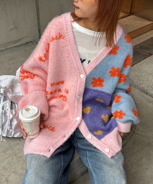 HELLO.SANFRANCISCO(ハローサンフランシスコ)の「★【HELLO.SANFRANCISCO/ハローサンフランシスコ】ジャガードッドッキングハート釦カーデ(カーディガン/ボレロ・レディース・ピンク/パープル/オフホワイト・ONE SIZE)」の3枚目の写真