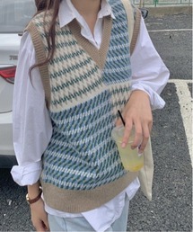 Fun & Daily（ファンアンドデイリー）の「F&D : パッチワークデザインニットベスト（ベスト）」