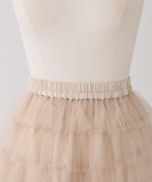 Seemi. byNICECLAUP（ シーミーバイナイスクラップ）の「【Seemi.】チュールロングスカート（スカート・レディース・ベージュ/オフホワイト・FREE）」の3枚目の写真