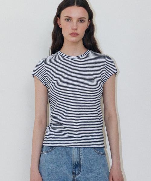 LADY VOLUME(レディーボリューム)の「ソフトストライプTシャツ(ネイビー)(Tシャツ/カットソー・レディース・その他・SMALL/MEDIUM)」の1枚目の写真
