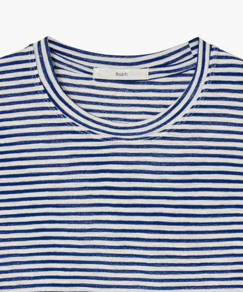 LADY VOLUME(レディーボリューム)の「ソフトストライプTシャツ(ネイビー)(Tシャツ/カットソー・レディース・その他・SMALL/MEDIUM)」の2枚目の写真