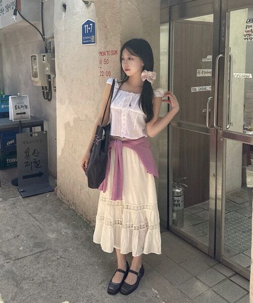 ARI(アリ)の「CUDDLY SLEEVELESS TOP / WHITE(シャツ/ブラウス・レディース・ホワイト・FREE)」の8枚目の写真