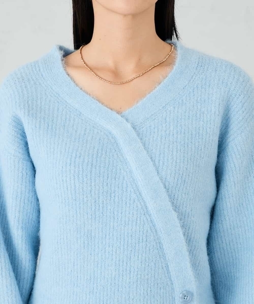 a.v.v(アーヴェヴェ)の「カシュクールライクVネックニット(ニット/セーター・レディース・ベージュ/ダークインディゴブルー・39)」の20枚目の写真