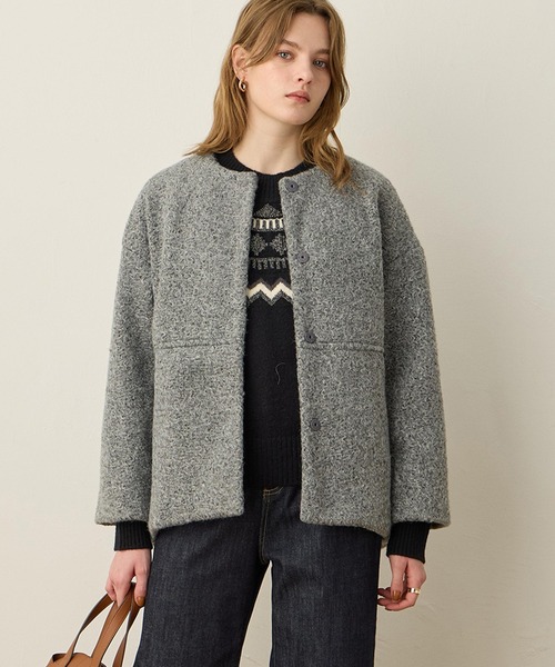 LE SOUK HOLIDAY(ルスークホリデー)の「ブークレノーカラーショートコート(その他アウター・レディース・ライトグレー/ブラック・M/L)」の2枚目の写真
