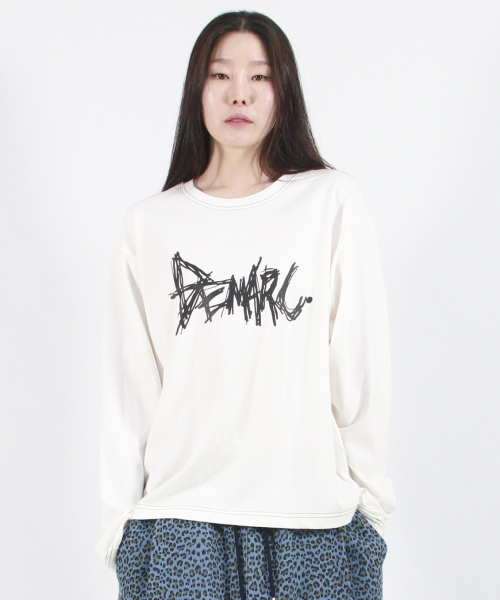 DEMARC(ドゥマーク)の「GRAFFITI LOGO TEXT BOXY LONG SLEEVE - White(Tシャツ/カットソー・レディース・その他・LARGE/MEDIUM)」の8枚目の写真