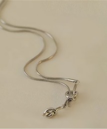 AMELY（エミリー）の「ノットデザインY字 ロングネックレス（ネックレス）」