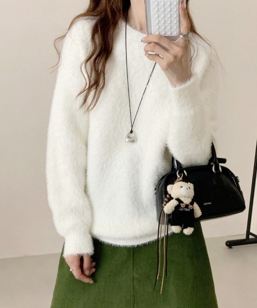 ReRe(リリ)の「ふわふわ素材ニットトップス(ニット/セーター・レディース・ダークベージュ/ライトイエロー/ロイヤルブルー/ミント/ダークパープル/ダークグレー/ライトグリーン/オレンジ/ピンク/オフホワイト/ブラウン/ブラック・FREE)」の15枚目の写真