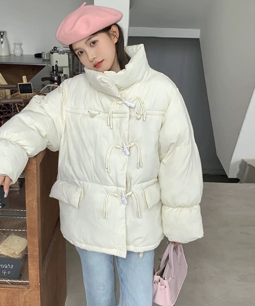 shopnikoniko（ショップニコニコ）の「トグルボタン スタンドカラー 中綿ジャケット（ダウンジャケット/コート・レディース・ブラック/ホワイト・フリー）」の6枚目の写真