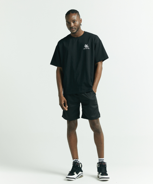 AINIFFON(アインイプオン)の「オーバーサイズ U.S.W ショートスリーブ ブラック(Tシャツ/カットソー・メンズ・ブラック・X-LARGE/XX-LARGE/XXX-LARGE)」の4枚目の写真