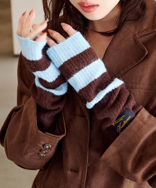 Kastane(カスタネ)の「ボーダーアームウォーマー(アームカバー・レディース・ブラウン/アイボリー・FREE)」の10枚目の写真