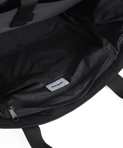 ADAM PATEK（アダムパテック）の「ADAMPATEK/square quilt shoulder tote bag/スクエアキルトビッグショルダートートバッグ（トートバッグ・メンズ・ブラック/グレー・FREE）」の4枚目の写真