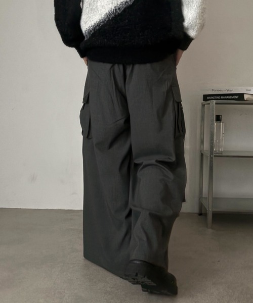 link lot(リンクロット)の「【バックゴム】 TR ワイドシルエット ドレイプ パラシュート カーゴパンツ(カーゴパンツ・メンズ・ブラック/チャコール・M/L)」の14枚目の写真