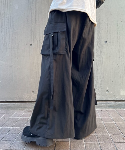 link lot(リンクロット)の「【バックゴム】 TR ワイドシルエット ドレイプ パラシュート カーゴパンツ(カーゴパンツ・メンズ・ブラック/チャコール・M/L)」の22枚目の写真